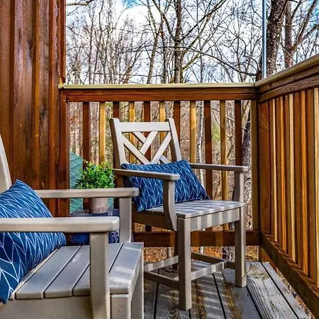 The Family Stone Luxe Cabin Sleeps 12 Hot Tub Dogfriendly Dollywood Pigeon Forge Exterior photo