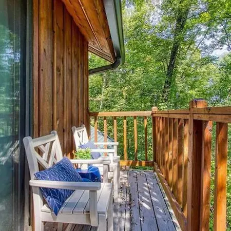 The Family Stone Luxe Cabin Sleeps 12 Hot Tub Dogfriendly Dollywood Pigeon Forge Exterior photo